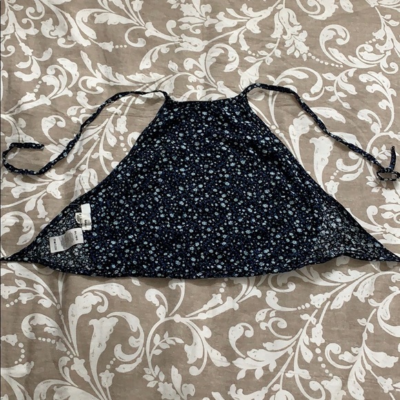 Crop top - Picture 3 of 5